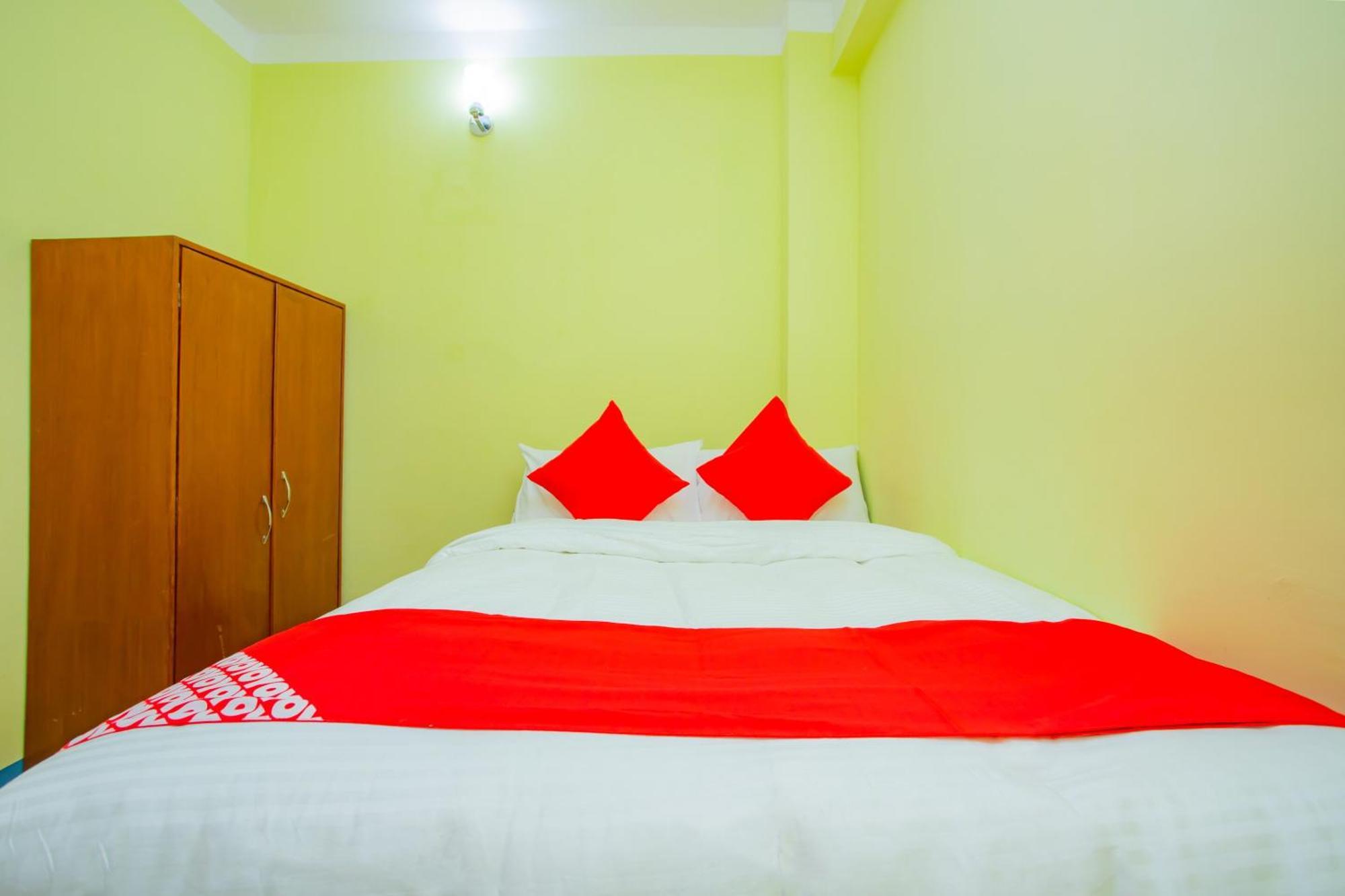 Oyo 589 Hotel Trimurti Kathmandu Exterior foto